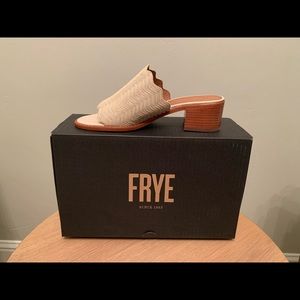 Frye Cindy Wave Mule Women’s Wedge Sandal